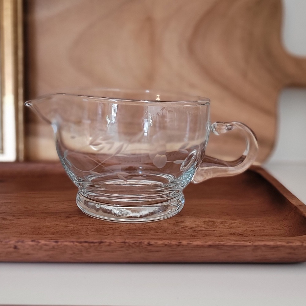 gravy boat